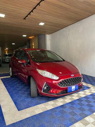 FORD FIESTA 1.6 TI-VCT FLEX TITANIUM POWERSHIFT FORD FIESTA 1.6 TI-VCT FLEX TITANIUM POWERSHIFT
